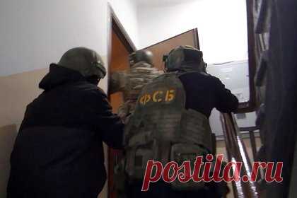 Мать с сыном получили 13 лет за поджог военкомата в российском городе по указке с Украины