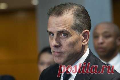 Сын Байдена отказался прийти на слушания об импичменте отца. Сын американского лидера Джо Байдена бизнесмен Хантер Байден отказался прийти на слушания об импичменте отца в Сенате США, сообщает Axios. «Хантер Байден не будет присутствовать на предстоящих слушаниях, инициированных республиканцами из Палаты представителей объявить импичмент президенту Байдену», — заявили юристы.