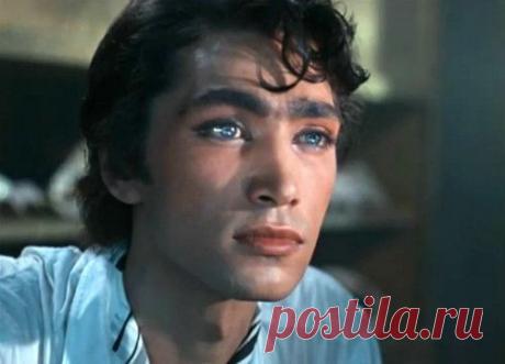 Отечественные кинозвезды, перед которыми никто не мог устоять - Pics.Ru