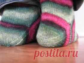 Носки с необычной пяткой на knitweek.ru