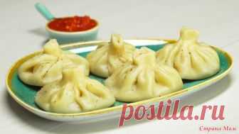 Хинкали с мясом. Грузинская кухня Хинкали - легенда грузинской кухни. Прежде, чем приступить к поеданию, уже сваренные хинкали посыпают черным молотым перцем. Есть хинкали нужно только горячими и только руками.