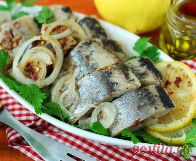 Як приготувати Оселедець з оцтом і цибулею. Відмінна закуска до святкового столу