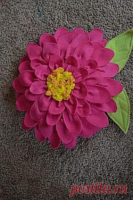 Подушка-цветок