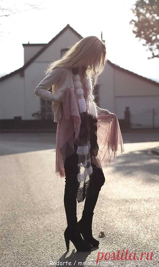 Модный вязаный шарф Rodarte.