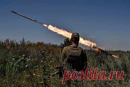 ВСУ усилили обстрелы российских позиций на запорожском направлении. Вооруженные силы Украины усилили обстрелы российских позиций на запорожском направлении. Об этом сообщил врио главы Запорожской области Евгений Балицкий. Также, по его словам, российским военнослужащим удалось ликвидировать группу украинских разведчиков в районе села Пятихатки.