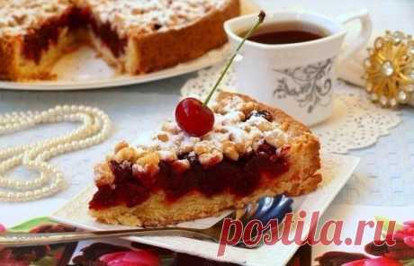 Для домашнего чаепития: песочный пирог с вишней | Вкусные рецепты