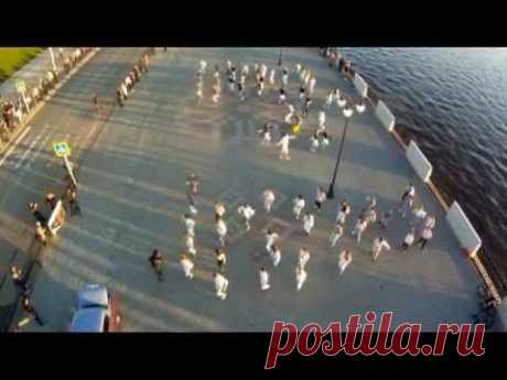 Флешмоб Бурановские бабушки. Flash mob buranovskie babushki.