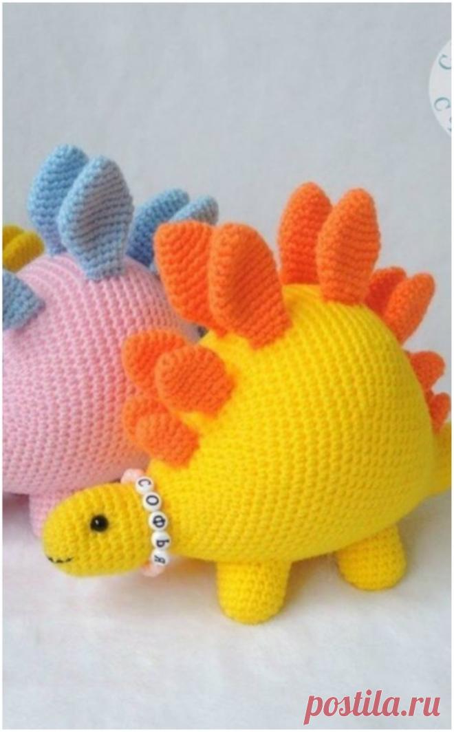 KNITTING TOY DINOSAUR