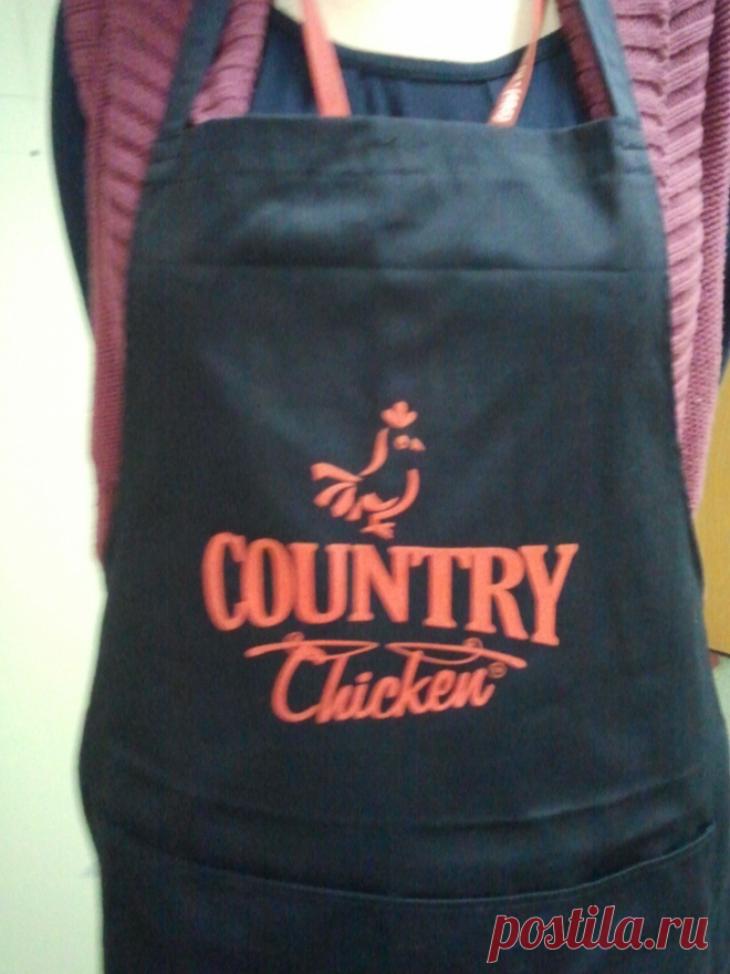 Печать шелкографией на фартуке "Country Chicken". Фартук с 2 карманами и поясом - 1 м. Твил,65% полиэстер,35% хлопок Цена: 495,00 руб.