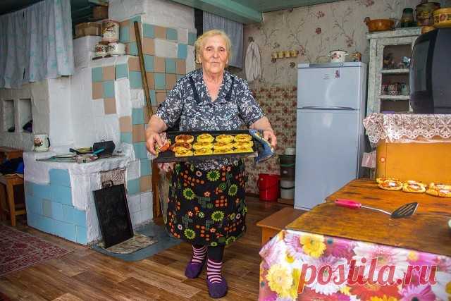 Святая,как хлеб,деревенька моя....