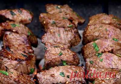 Готовим шашлык: выбор мяса и мангала, маринады по-кавказски - Авторські матеріали - Голос UA - останні новини дня України та світу