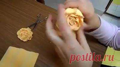 (2) Facebook