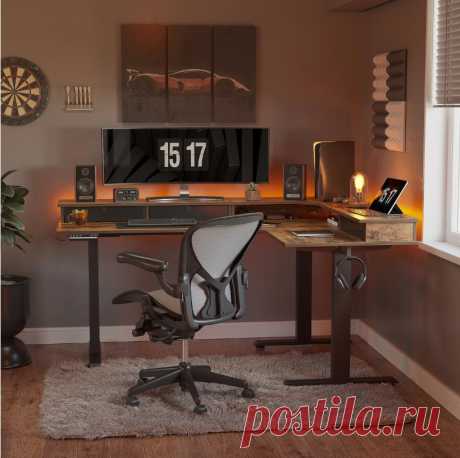 The growing popularity of standing desks reflects a broader trend towards healthier and more flexible work environments. As more research highlights the dangers of prolonged sitting, companies are increasingly recognizing the importance of ergonomic office furniture. Future innovations in standing desks are likely to include more advanced features, such as smart desks that monitor posture and remind users to change positions.