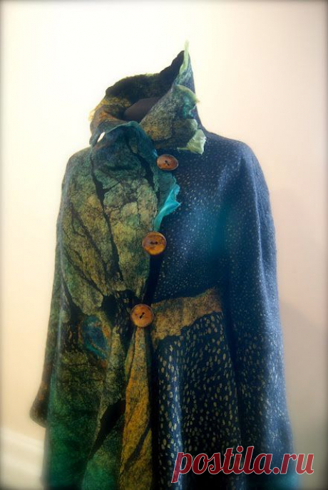 Peacock seamless Butterfly Jacket | felting