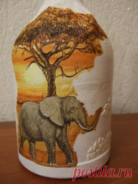 Декорирование бутылки. Снова африканские мотивы)))