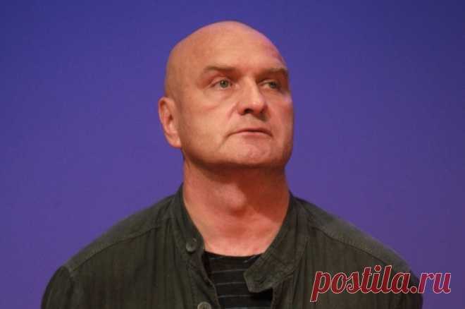 «Отдыхай, старикашка». Александр Балуев рассказал, почему не берёт выходных. «Чем страшнее, чем измазаннее показана российская действительность, тем больше шансов у этого зрелища на победу на международных фестивалях. Такого я лично принять не могу!» — говорит Балуев.