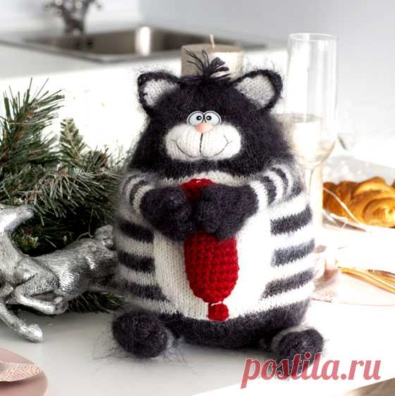 Руководство по вязанию спицами игрушки Кот с сосиской…