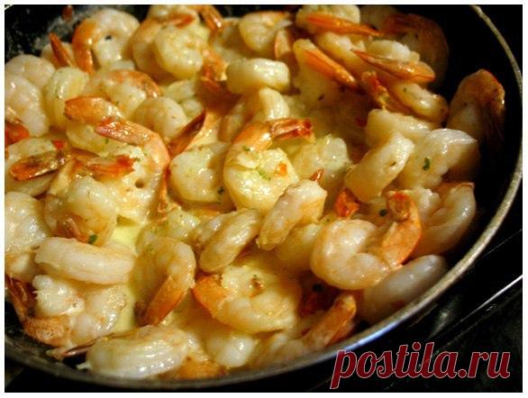 Запеченные креветки в чесночном соусе