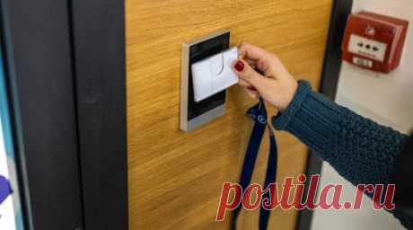 В Минцифры анонсировали планы запуска цифрового студенческого билета в 2024 году. В Минцифры России рассказали, что в 2024 году на портале госуслуг планируют запустить электронные студенческие билеты. Это упростит студентам российских вузов сбор документов для получения различных льгот. Читать далее