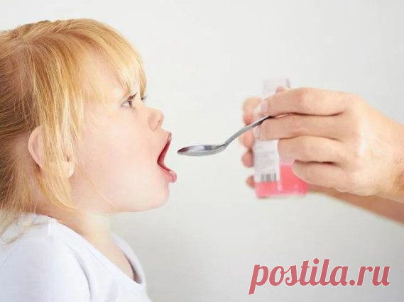 5 фатальных ошибок, которые совершают родители, давая лекарства ребёнку Когда ребенок болеет, трудно сохранять хладнокровие. Все валится из рук, и даже самые внимательные папы и мамы допускают досадные оплошности. Какие именно?