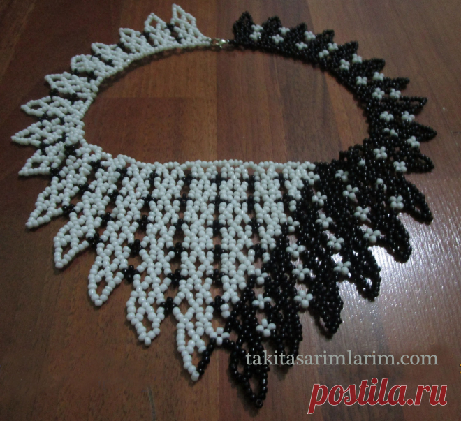 Takı Yapılışı-Siyah Beyaz Kum Boncuktan Gerdanlık Kolye Yapımı | Bijus | Uzun, Videos and Handmade accessories
