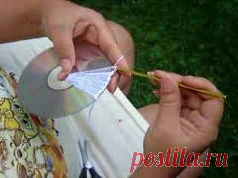 Сумочка из CD-дисков.