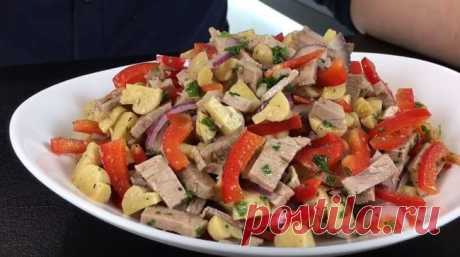 Салат Деревенский Классический с Мясом и Грибами Салат Деревенский классический рецепт с мясом и грибами. Отличное сочетание продуктов и вкусная пикантная заправка.