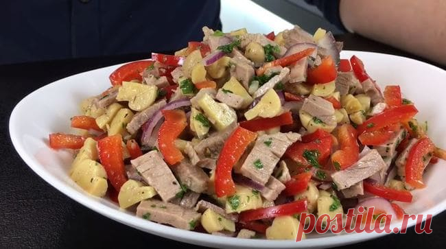 Салат Деревенский Классический с Мясом и Грибами Салат Деревенский классический рецепт с мясом и грибами. Отличное сочетание продуктов и вкусная пикантная заправка.