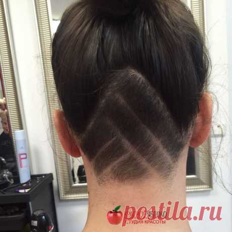 Для активных🙌, смелых💪 и уверенных👑 в себе девушек👯 подойдут прически с использованием❤ техники Hairtatoo💇. Наши стилисты в салоне🌆 на Пролетарской умело владеют⛲ данной техникой.