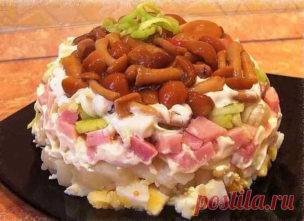 САЛАТ С МАРИНОВАННЫМИ ОПЯТАМИ