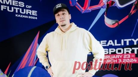 «В своё время все хотели стать рэперами, а теперь — стримерами»: Пчёлкин о стремлениях молодёжи, CS2 и об Играх Будущего. Сложность при освещении фиджитал-игр заключается в том, что нужно разбираться не только в компьютерных играх, но и спорте. Об этом в интервью RT заявил комментатор Алексей Пчёлкин. По его словам, однажды ему доверили работать на матче по настоящему хоккею в компании профессиональных коллег, что поначалу вызвало у него серьёзные дискомфорт. Также он рассказал о начале своей…