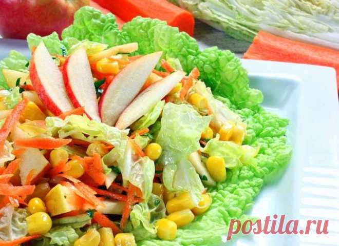 Постный салатик с пекинской капустой, кукурузой и яблоком - Простые рецепты Овкусе.ру