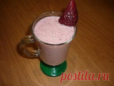 ▶ Клубничный коктейль на кефире - YouTube