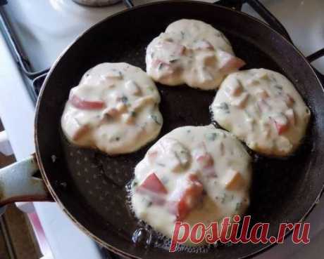 Завтрак на «Ура»: оладьи со вкусом пиццы