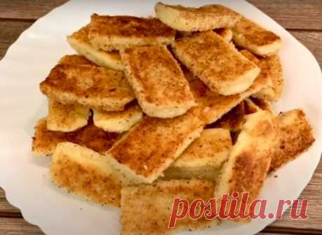 Хрустики из творога к завтраку - Вкусные рецепты - медиаплатформа МирТесен Творог — отличный продукт к завтраку. Его можно есть как самостоятельное блюдо или приготовить сырники, запеканку и т.д. Мы хотим рассказать, как приготовить интересные хрустики. Их с удовольствием будут есть даже маленькие дети и блюдо быстро станет популярным в вашей семье. Необходимые продукты