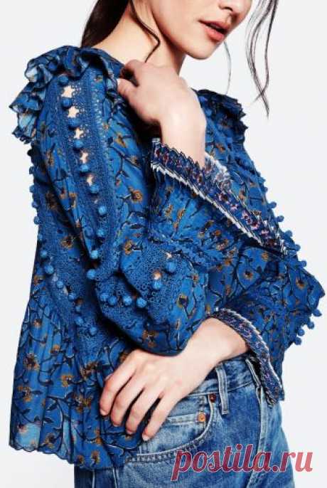 MUST HAVE: ESTHER FLORAL CROCHET POM-POM BLOUSE