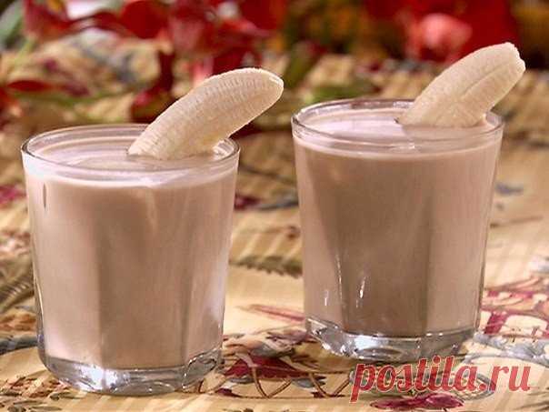 Простой коктейль на завтрак

70 ккал на 100 г

1 банан
20-300 мл кефира
корица по вкусу

Смешать это все в блендере и пить. Отлично насыщает и притупляет чувство голода.