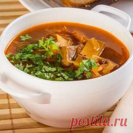 Постные щи из квашеной капусты с белыми грибами