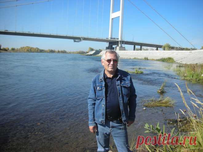 На реке Иртыш в Семее 2010 г.