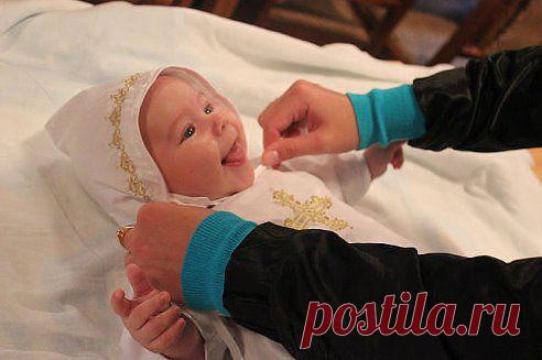 Ребенок перед тем, как родиться, сказал Богу: - Мне страшно, а вдруг я не смогу... - Сможешь. Я дам тебе Ангела Хранителя! Он будет указывать тебе верный путь и защищать тебя от опасностей... - А как его зовут?... - Ты будешь называть его МАМА!