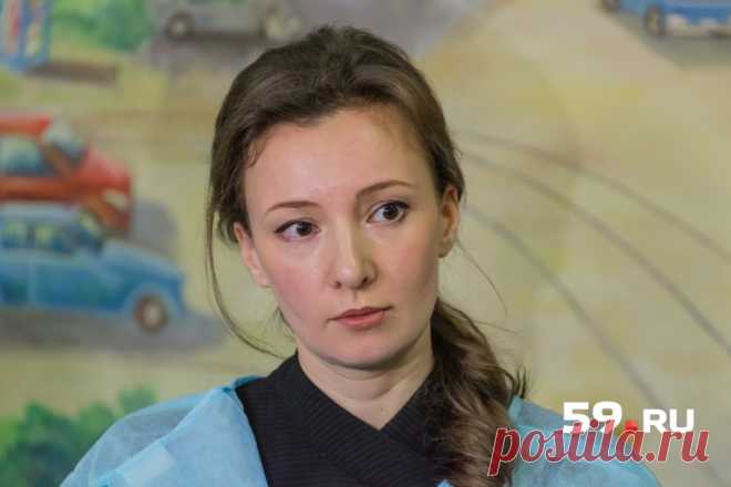Детский омбудсмен РФ о трагедии в Перми: «Надо знать интересы детей, а не убирать школы за баррикады» - Город
