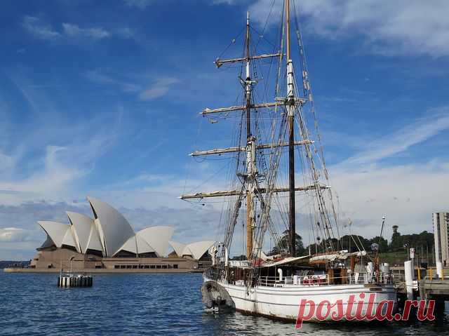 IMG_3342 Soren Larsen and the Sydney Opera House. | Flickr - Photo Sharing!