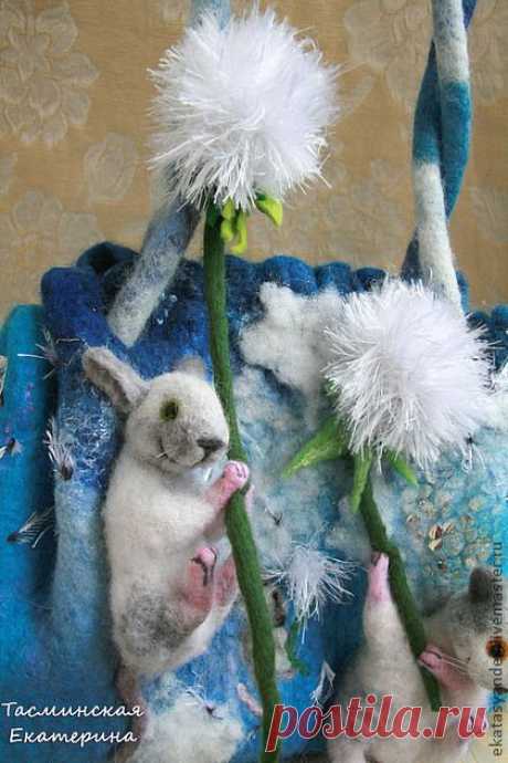 Полет на одуванчиках - голубой,рисунок,одуванчики,мыши,небо,облака,шерсть