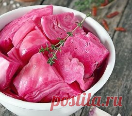 
Маринованная капуста с свеклой