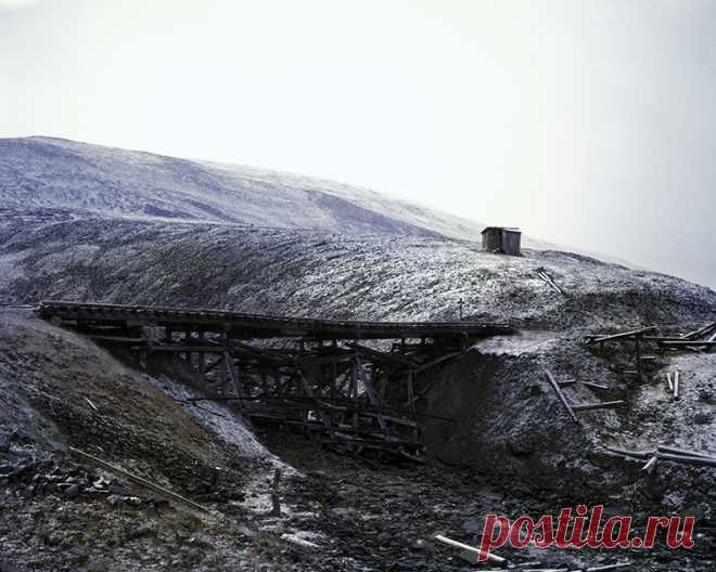 Тайна заброшенного поселка посреди Северного Ледовитого океана | Выживи сам