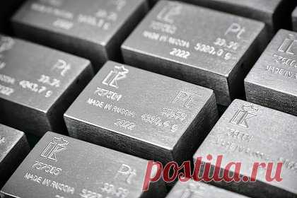 Россия нарастила поставки одного драгметалла в Китай почти в 300 раз. В январе-феврале 2023 года Россия нарастила поставки платины в Китай в 279 раз в годовом выражении — до 1,67 тонны, следует из данных Главного таможенного управления Китая. В денежном выражении экспорт драгметалла вырос в 265 раз, с 0,2 до 53 миллионов долларов. Поставки палладия выросли в 8,5 раза.