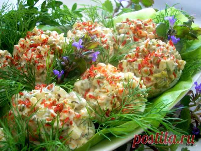 Вкусные Pyza: яйца с салатом