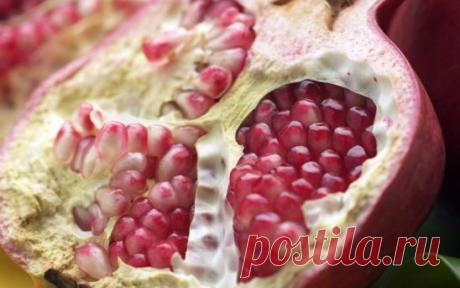 Водный настой сухих корок граната излечит все!
1. Излечение за 5 часов от любых штаммов дизентерии, сальмонеллёза, брюшного тифа, холеры, острого аппендицита (необходимость в хирургической операции отпадает).
2. Излечение за одну неделю от следующих заболеваний: язва желудка, язва кишечника (тонкая кишка), колит — воспалительный процесс в толстой кишке, дисбактериоз.
По просьбам читателей даю рецепт приготовления водного настоя сухих корок плода граната и его применения.
Примерное весовое соо