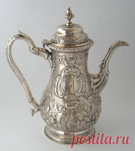 АНТИКВАРНАЯ ЛАВКА. СЕРЕБРЯНЫЕ КОФЕЙНИКИ..
