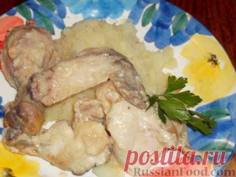 Рецепт: Курица, тушеная в сметане на RussianFood.com